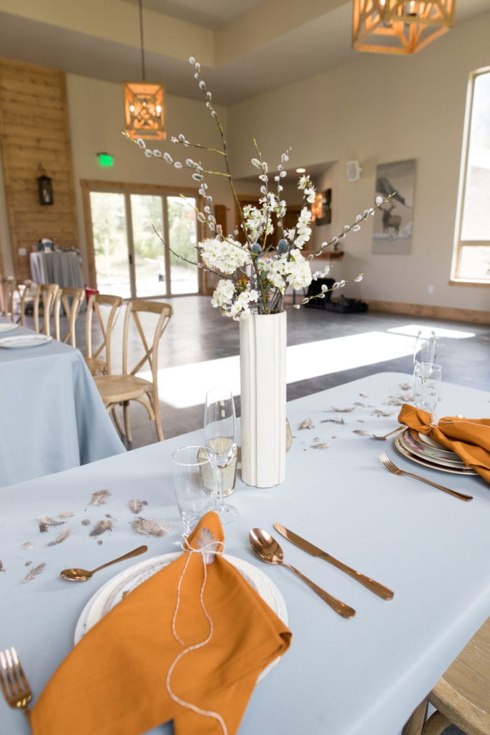 Soiree 99 styled shoot at White Raven Event Center in Alberton, MT